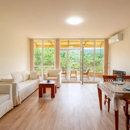 شقة Spacious In Golden Sands *