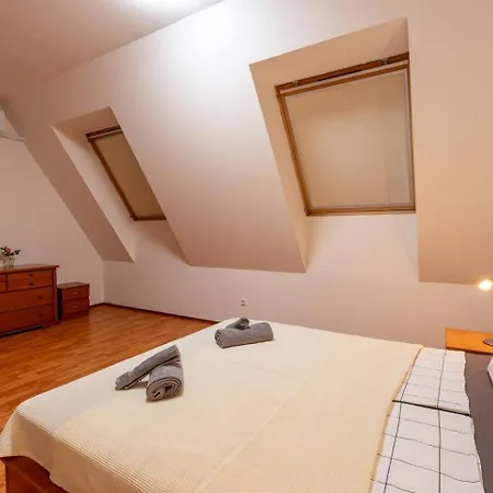 Spacious In Golden Sands شقة *