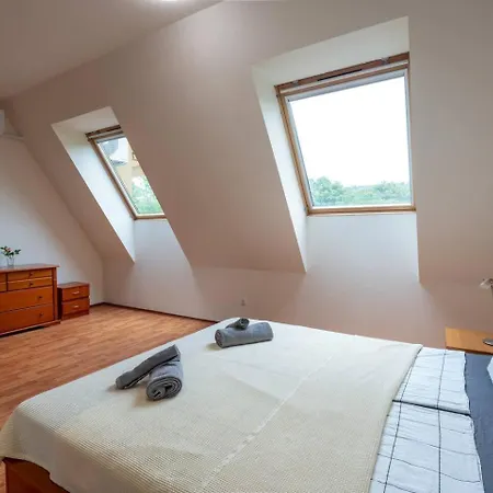 Spacious In Golden Sands فارنا